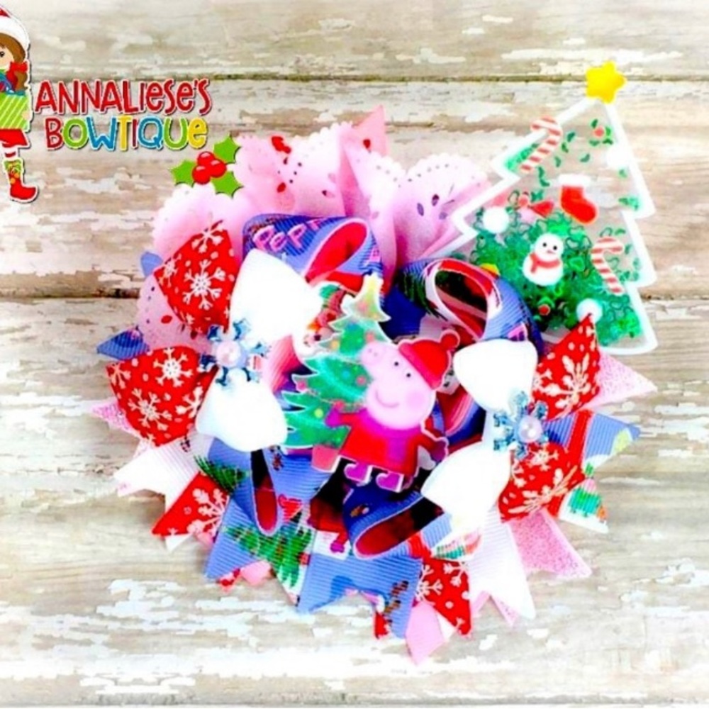 Christmas Peppa Pig Bow